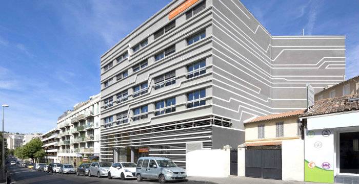 Réservation de taxi pour un mariage Miramas