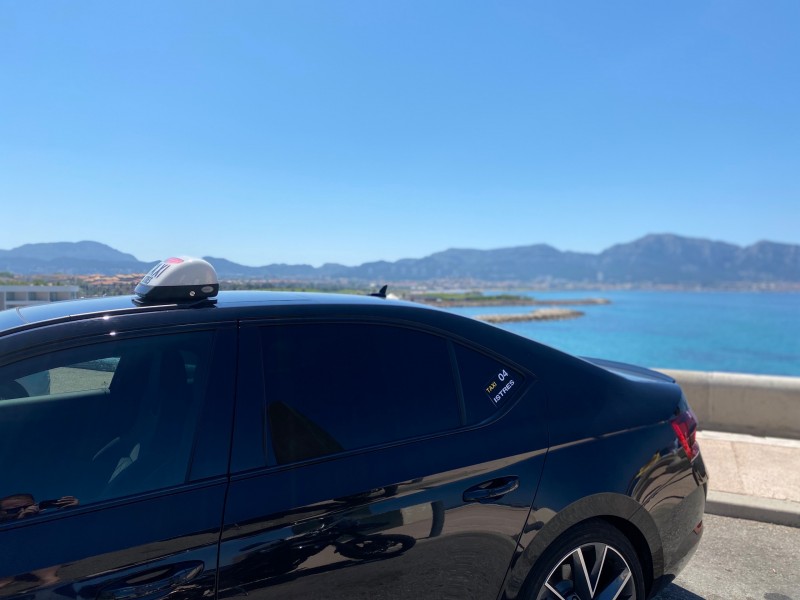 Réserver votre Taxi à Istres de la Base aérienne 125 Istres vers Marseille.
