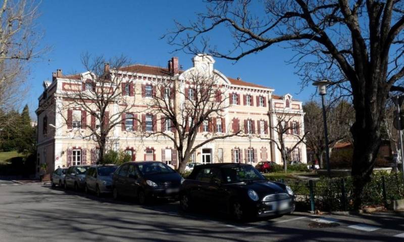 Centre hospitalier Montperrin  a Aix en Provence